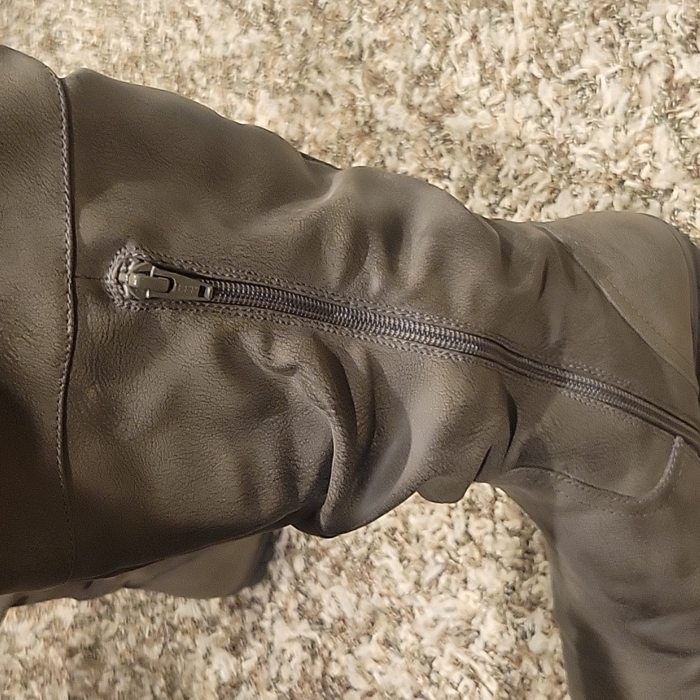 GRAY RIDER BOOTS - Picture 8 of 8